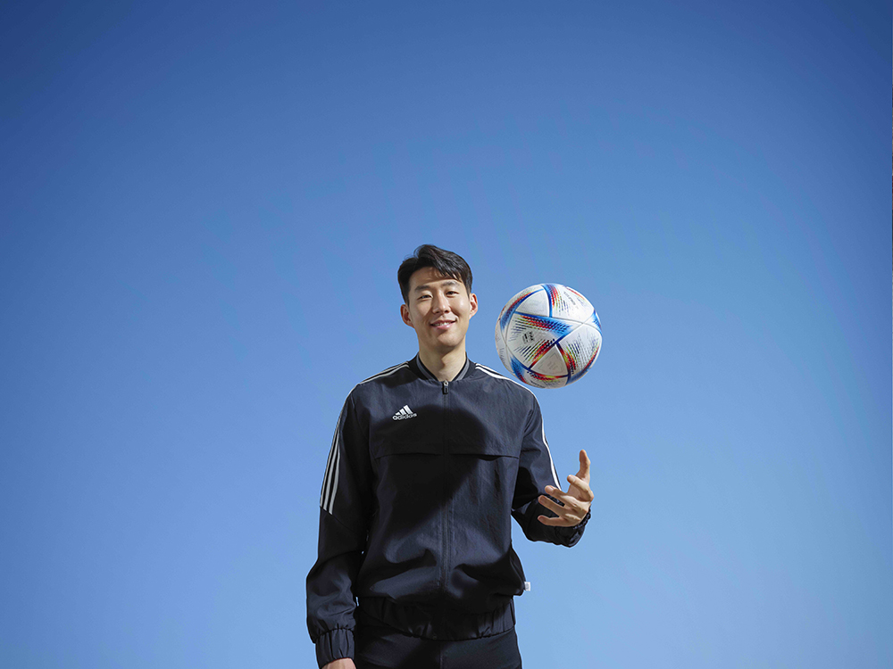 WM 2022 Ball Son Heung-Min werfen